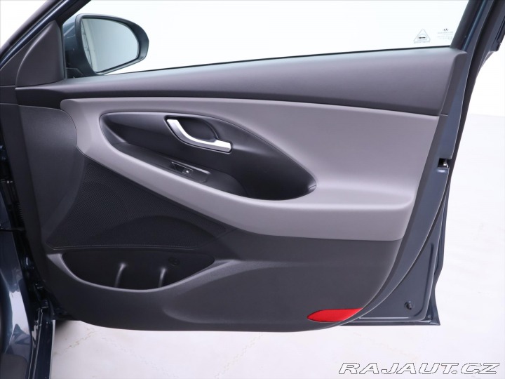 Hyundai i30 1,5 T-GDI Aut. klima CZ D 2023