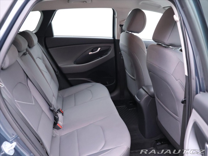 Hyundai i30 1,5 T-GDI Aut. klima CZ D 2023