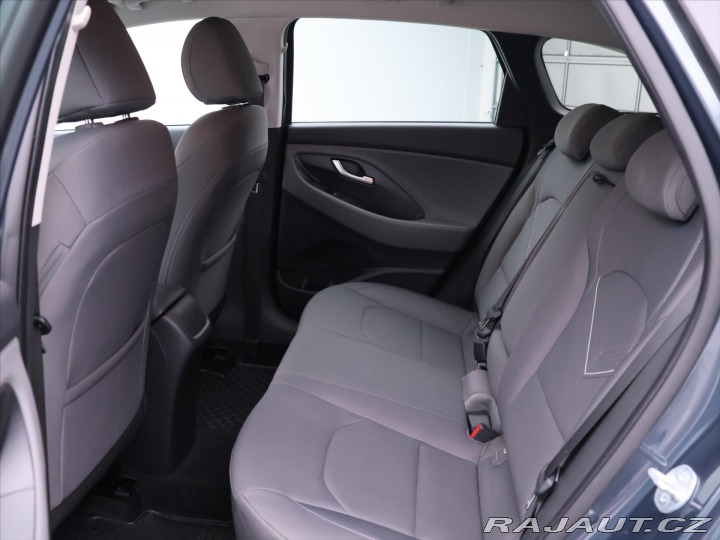 Hyundai i30 1,5 T-GDI Aut. klima CZ D 2023