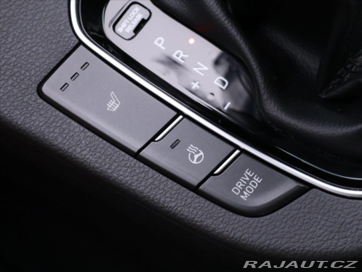 Hyundai i30 1,5 T-GDI Aut. klima CZ D 2023