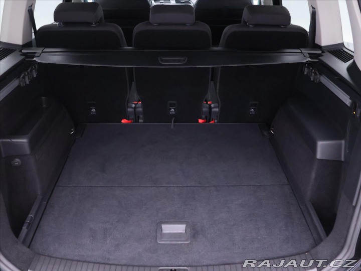 Volkswagen Touran 2,0 TDI 110kW Navi LED 2016