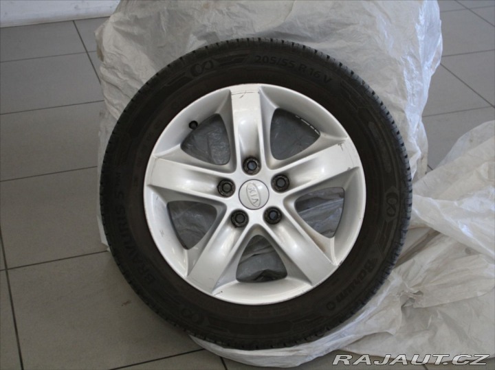 Kia Ceed 1,4 CVVT 66kW Digi.klima 2011