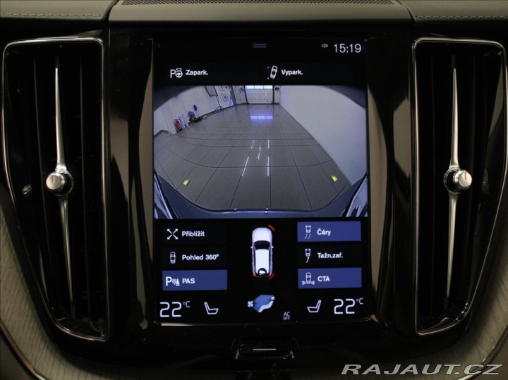 Volvo XC60 2,0 T5 AWD Insc. B&W 2019