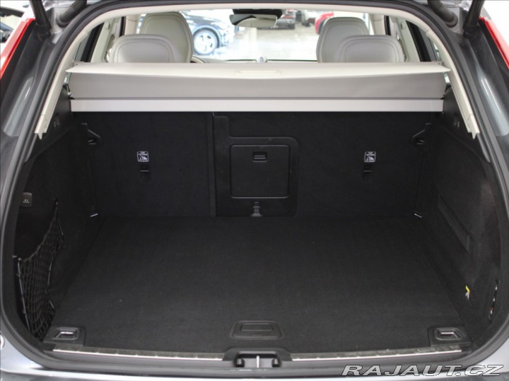 Volvo XC60 2,0 T5 AWD Insc. B&W 2019
