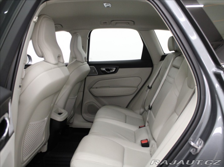 Volvo XC60 2,0 T5 AWD Insc. B&W 2019
