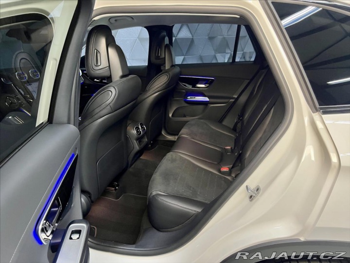 Mercedes-Benz GLC 220d 4MATIC AMG, DISTRONI 2025