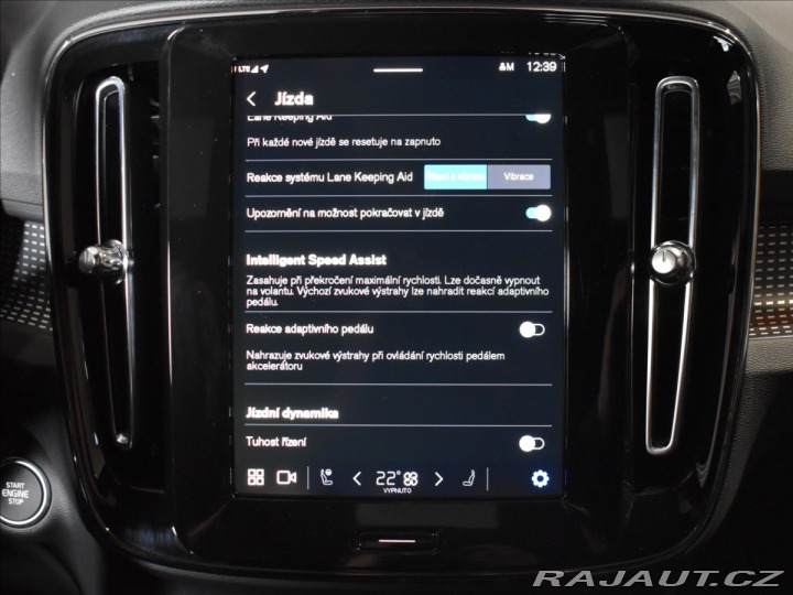 Volvo XC40 2,0 B4 Plus BLIS,Bezklíč 2024