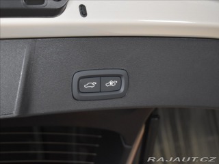 Volvo XC40 2,0 B4 Plus BLIS,Bezklíč 2024