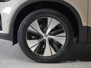 Volvo XC40 2,0 B4 Plus BLIS,Bezklíč 2024