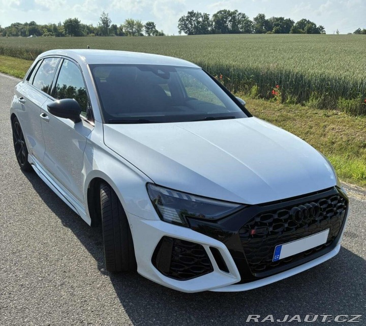 Audi RS3 2,5 SportbackTFSI 294kW 2023