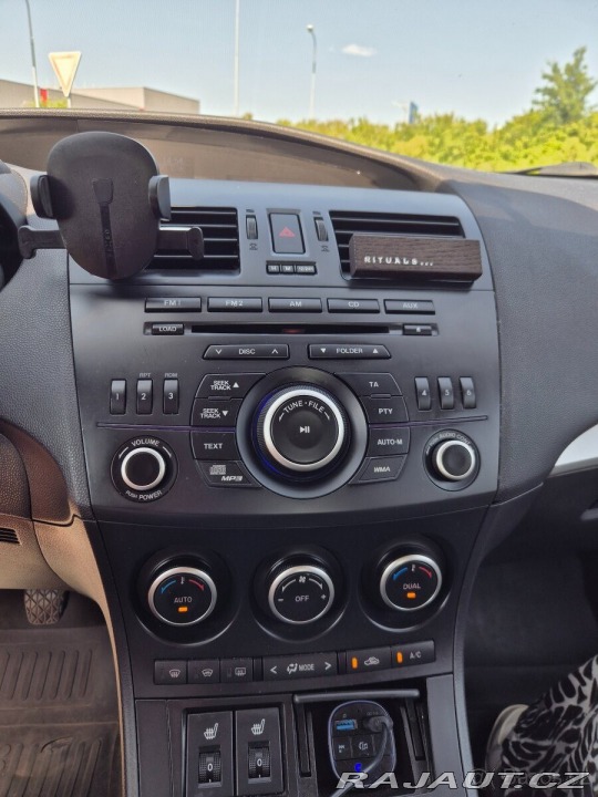 Mazda 3 2,0 i DISI 111kW sedan 2011