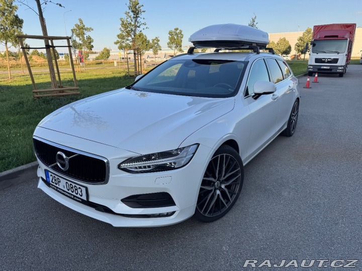 Volvo V90 2,0 MOMENTUM, 2018, D4 2018