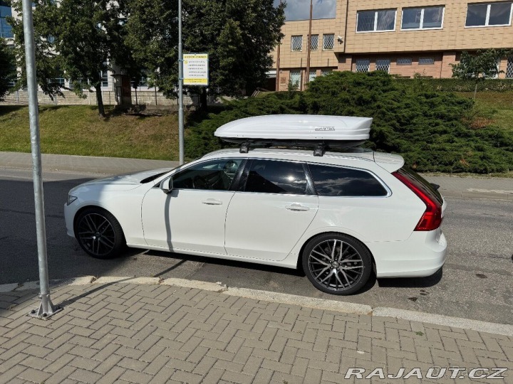 Volvo V90 2,0 MOMENTUM, 2018, D4 2018