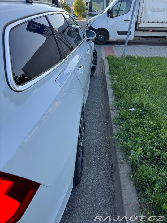 Volvo V90 2,0 MOMENTUM, 2018, D4 2018
