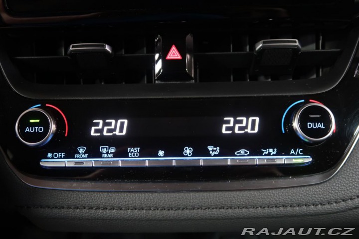 Toyota Corolla 1.5VVT-i,CZ,1Maj,ComfortT 2023