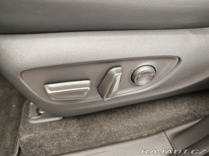 Toyota Land Cruiser 2.8 D-4D 204 k Executive 2024