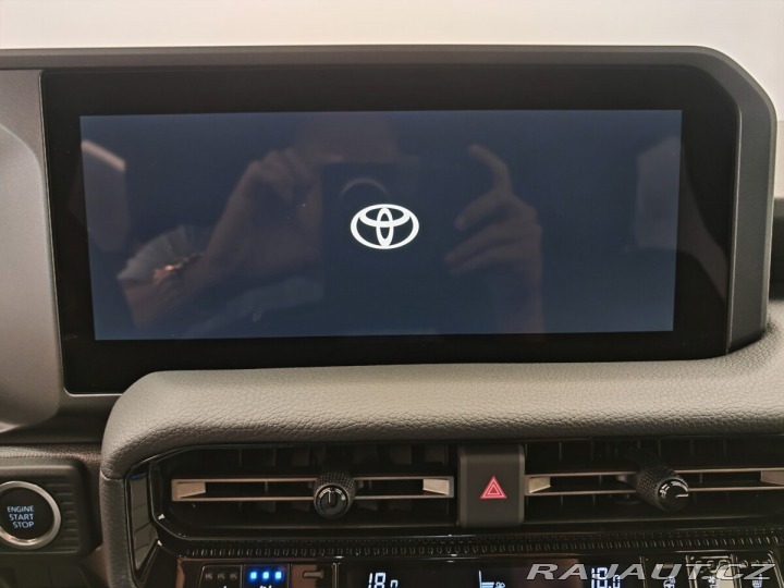 Toyota Land Cruiser 2.8 D-4D 204 k Executive 2024