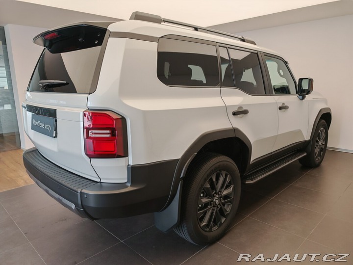 Toyota Land Cruiser 2.8 D-4D 204 k Executive 2024