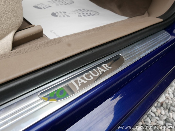 Jaguar S-Type 3,0L V6 Automat REZERVACE 2002