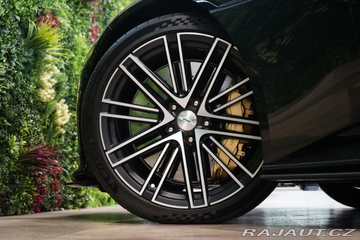 Aston Martin DB12 500kW*V8*B&W*CERAMIC* 2024