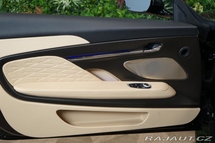 Aston Martin DB12 500kW*V8*B&W*CERAMIC* 2024