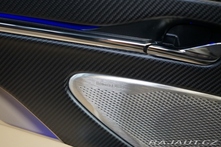 Aston Martin DB12 500kW*V8*B&W*CERAMIC* 2024
