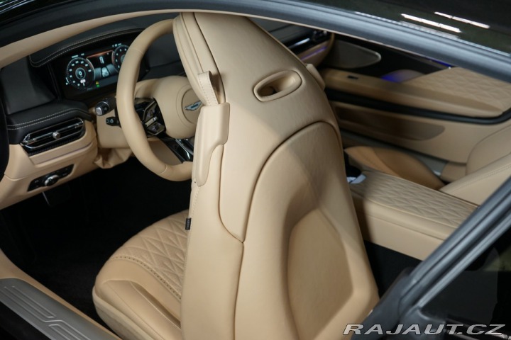 Aston Martin DB12 500kW*V8*B&W*CERAMIC* 2024