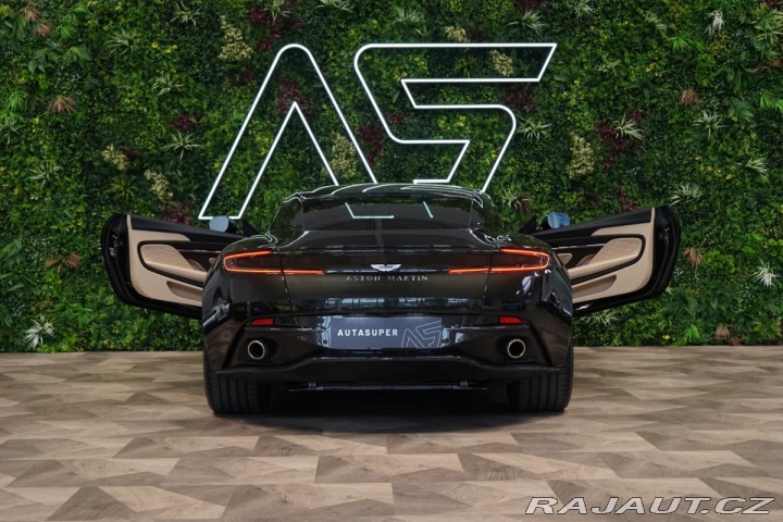 Aston Martin DB12 500kW*V8*B&W*CERAMIC* 2024