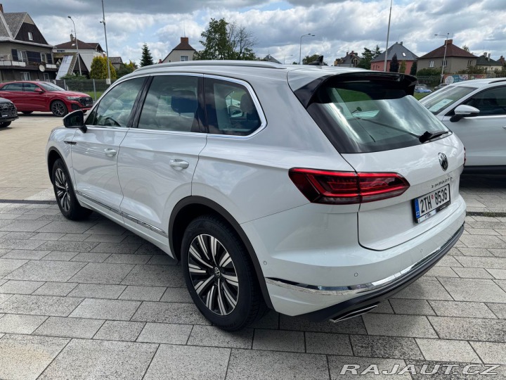 Volkswagen Touareg Elegance  3,0TDI 210kw 1800