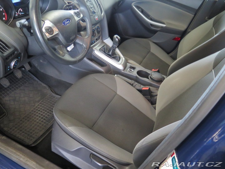 Ford Focus 1.6 92kW,klim,tažn,CZ ne 2011