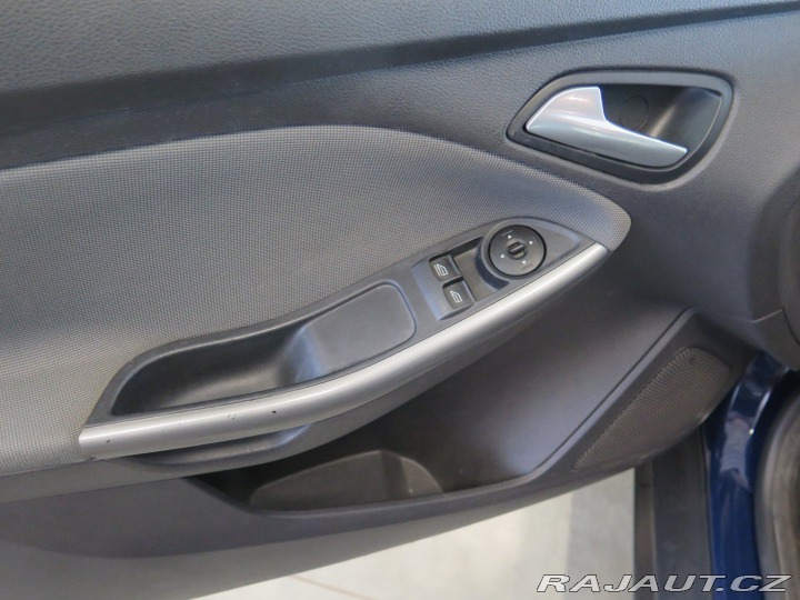 Ford Focus 1.6 92kW,klim,tažn,CZ ne 2011
