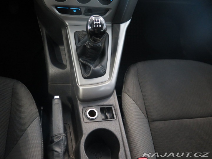 Ford Focus 1.6 92kW,klim,tažn,CZ ne 2011