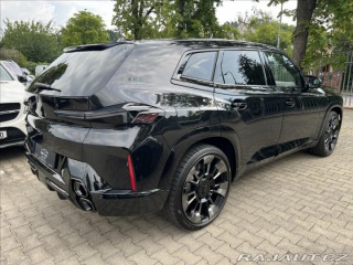 BMW XM 4.4 B&W Masáž 2023
