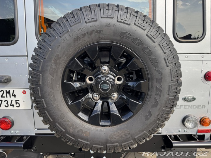 Land Rover Defender 2015