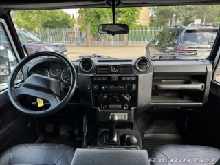 Land Rover Defender  2015