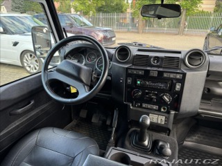 Land Rover Defender  2015