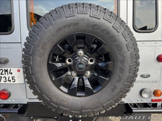 Land Rover Defender  2015