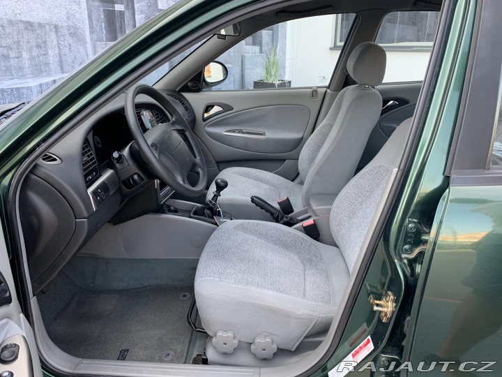 Daewoo Nubira 1.6i, 77KW. Nová STK, TOP 2001