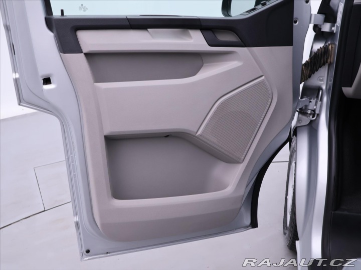 Volkswagen Transporter 2,0 TDI 110KW DSG 9-Míst 2018