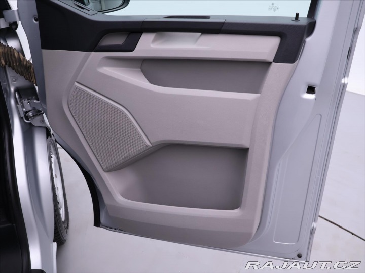 Volkswagen Transporter 2,0 TDI 110KW DSG 9-Míst 2018