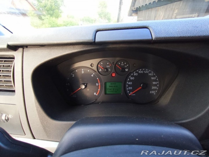 Ford Transit 2,2 103kw 2012
