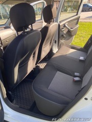 Dacia Duster 1,6   16V SCe 84kW 1. maj 1800