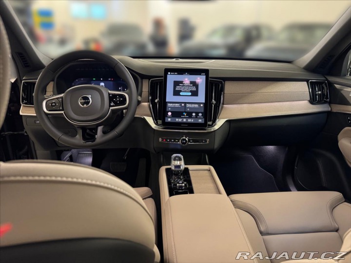 Volvo XC90 2,0 B5 AWD Bright Plus 19 2025