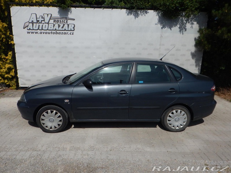 Seat Cordoba 1.4i, KLIMA, TAŽNÉ