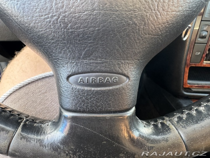 Volkswagen Passat B 5,5 1,9TDI 96KW 2X KOLA 2002