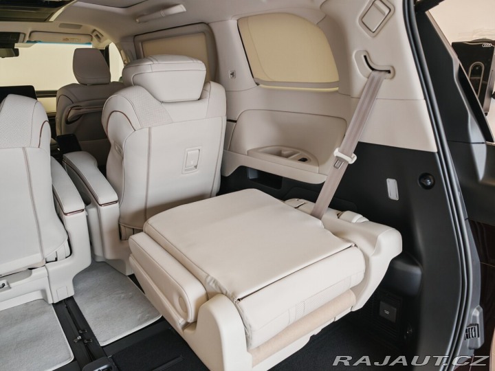 Lexus Ostatní modely LM 350h 2,5 4×4 Luxury Amonite Sa 2024