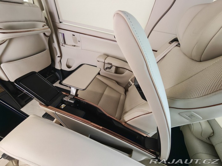 Lexus Ostatní modely LM 350h 2,5 4×4 Luxury Amonite Sa 2024