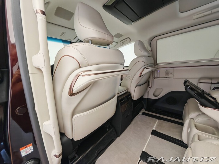 Lexus Ostatní modely LM 350h 2,5 4×4 Luxury Amonite Sa 2024