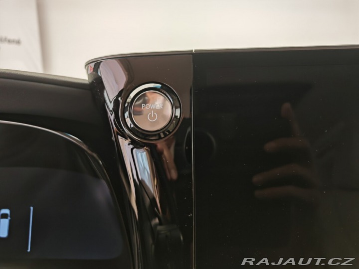 Lexus Ostatní modely LM 350h 2,5 4×4 Luxury Amonite Sa 2024