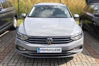 Volkswagen Passat 2,0 TDi 110kW DSG Busines 2022